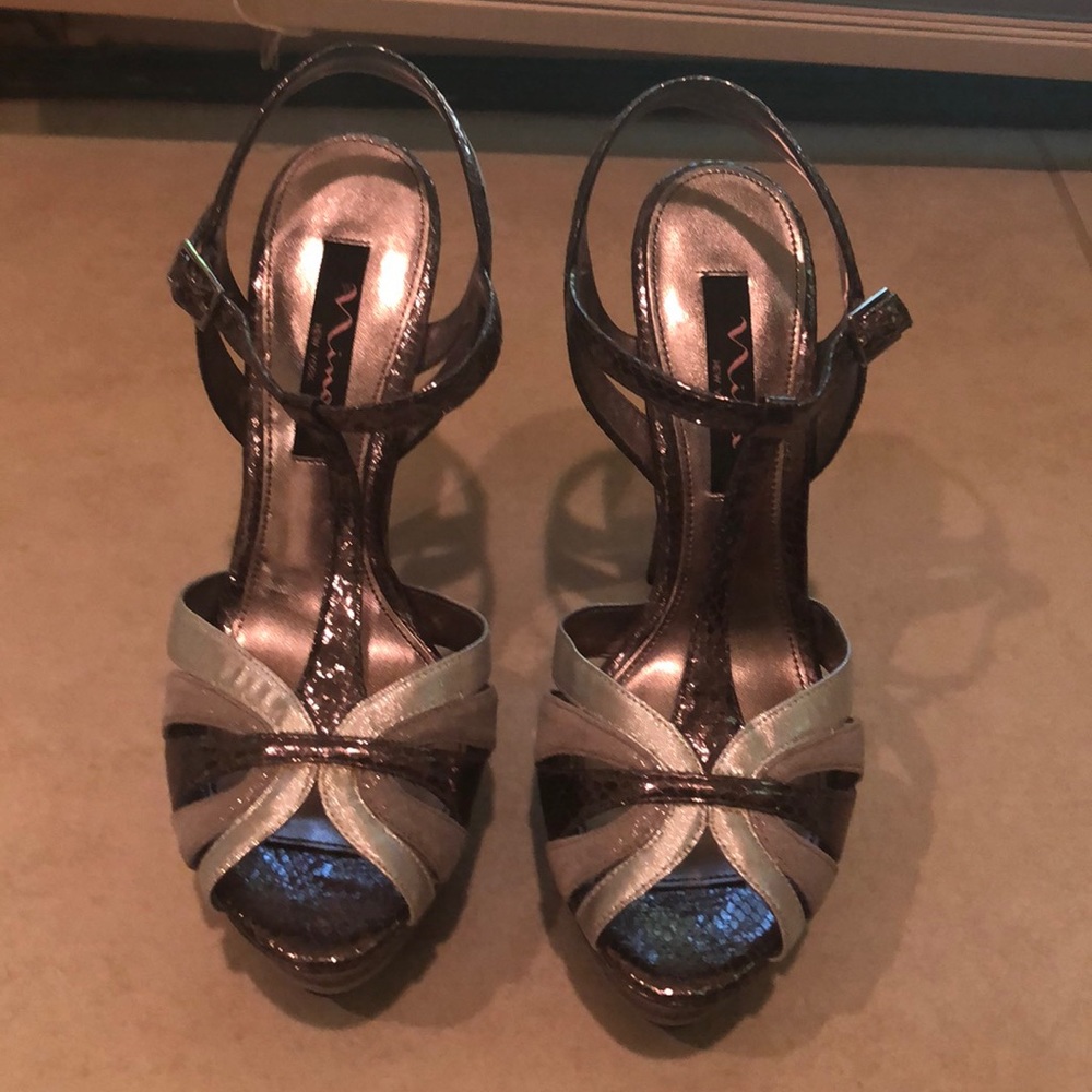 Nina silver toned metallic , strappy 5 1/2 inch.